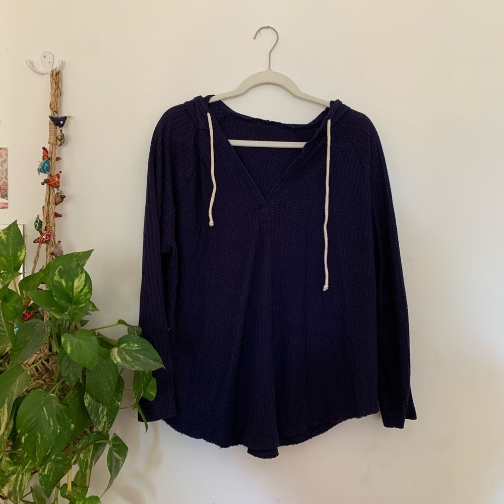 Long sleeve pullover